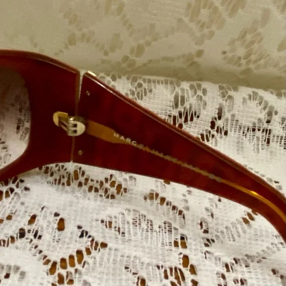 Vintage Marc Jacob’s Brownish Red Sunglasses Vintage Marc Jacob main image 4
